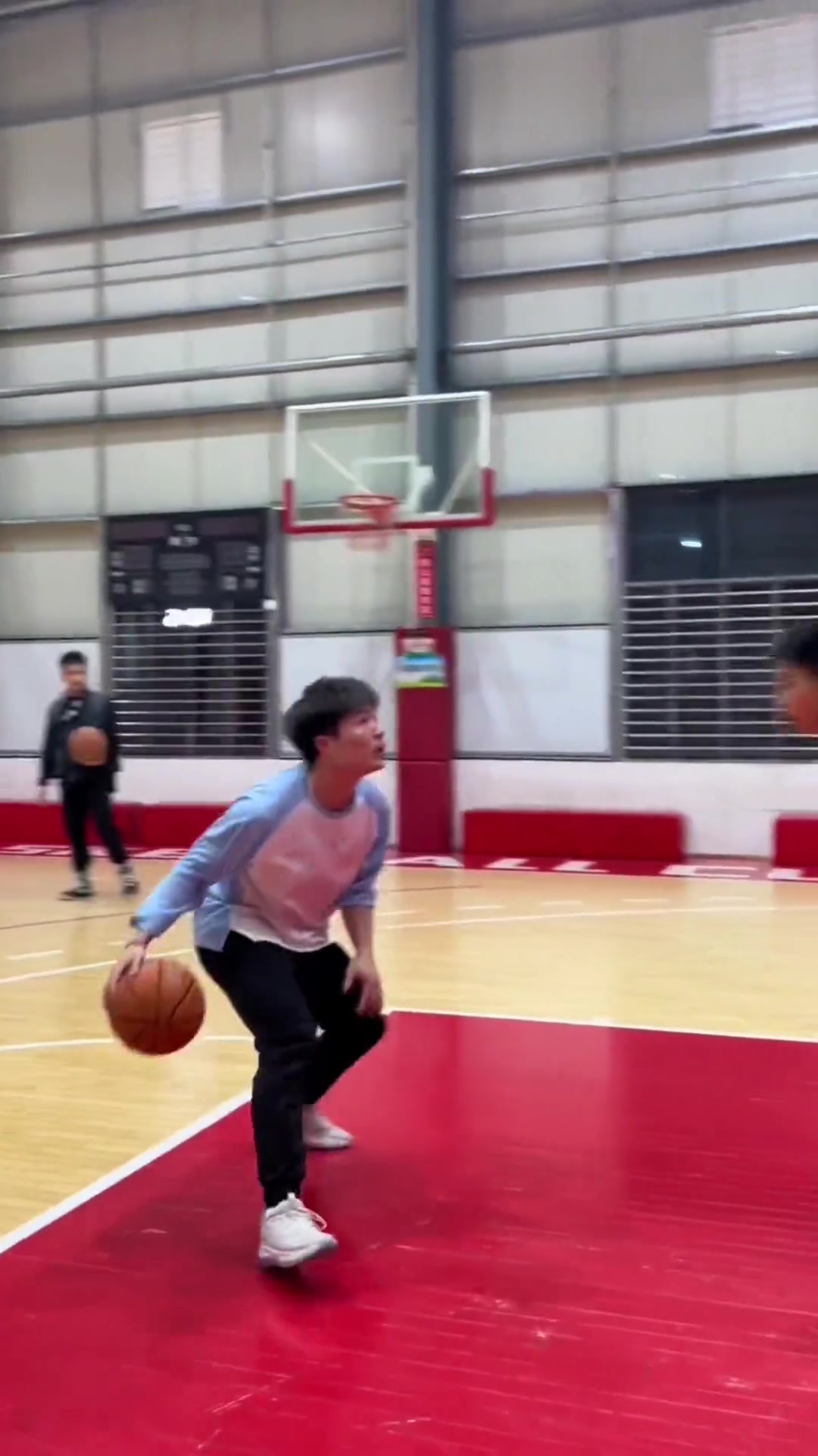 打球嘛 就是要以德芙人(打球嘛 就是要以德芙人为主)